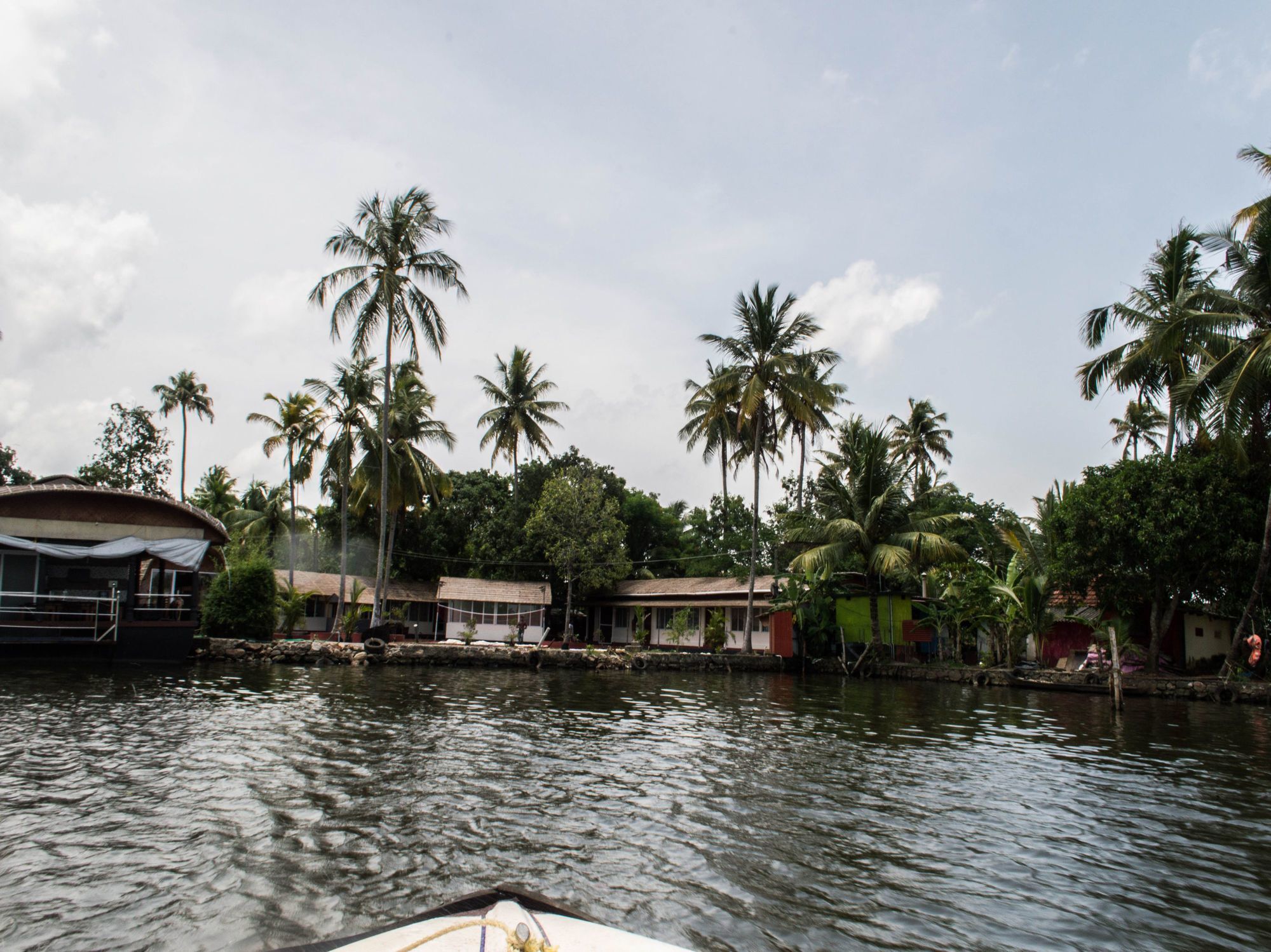 Oyo 5237 Island Lake Resort Alappuzha Экстерьер фото