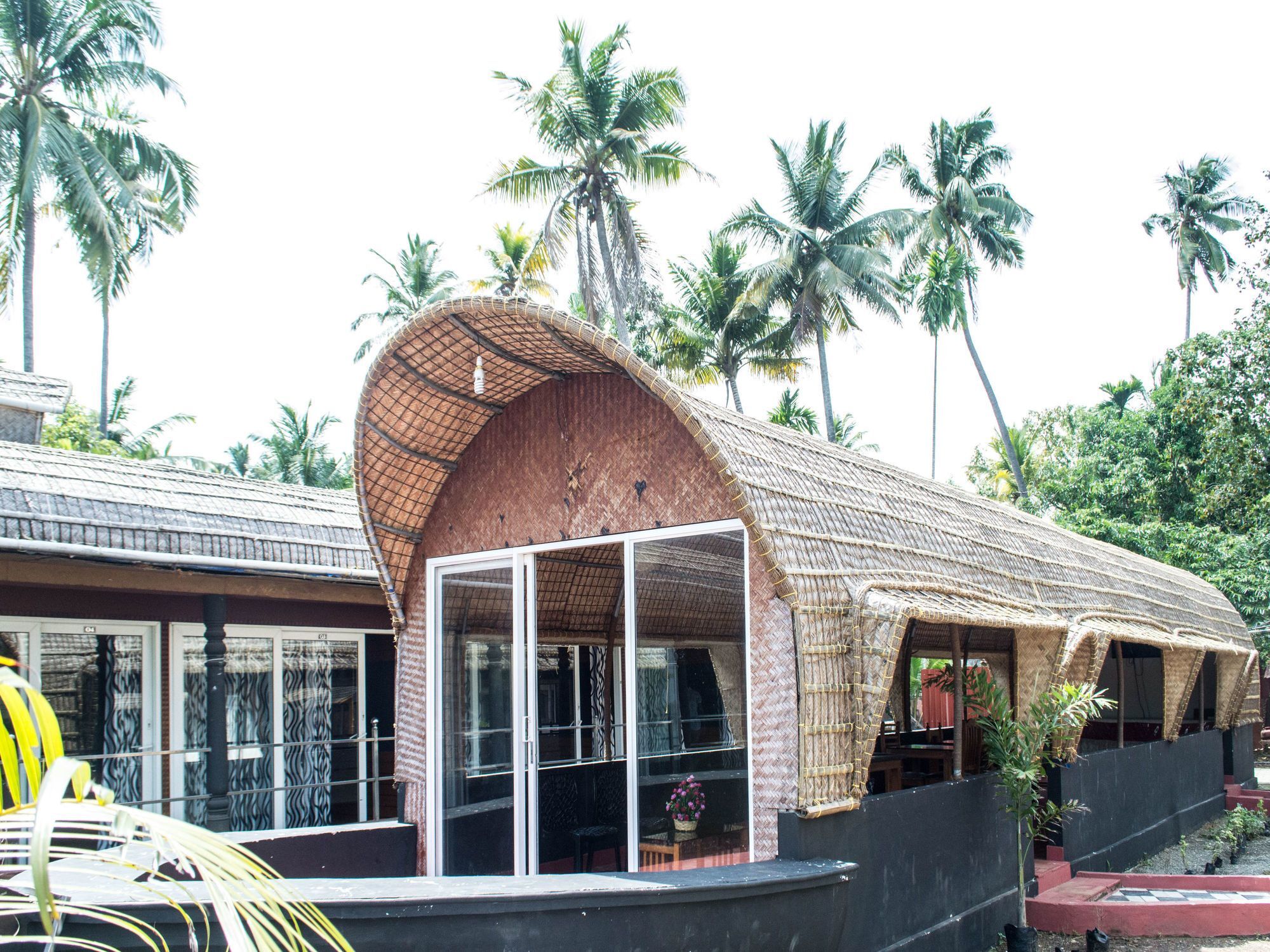 Oyo 5237 Island Lake Resort Alappuzha Экстерьер фото